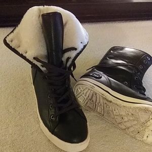 Arizona Jean company fleece lined black boots